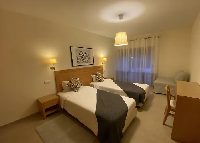 维拉斯马雷公寓 *