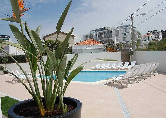 维拉斯马雷公寓 *